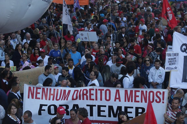 FALTAM APENAS DOIS DIAS PARA A MAIOR RETIRADA DE DIREITOS DA HISTÓRIA. E O LUGAR DO TRABALHADOR É NA RUA PROTESTANDO!